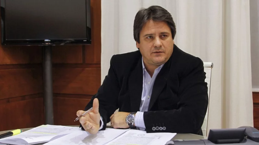 Sin discursos: la "posta" sobre Gaido, según su carta natal