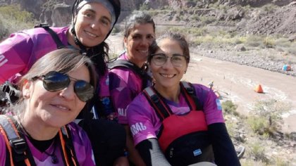 De tanto remarla consiguieron apoyo para ir al Mundial