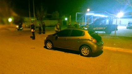 Los detuvieron por el olor a porro y tenían 800 mil pesos