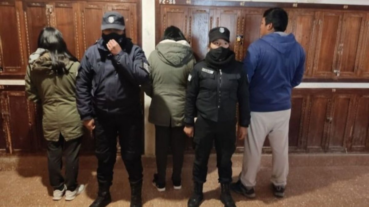 Detuvieron a una banda de "falsos censistas"