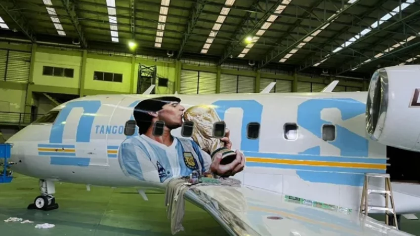 ¿Un avión maradoniano llegará a Neuquén?
