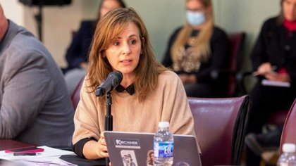 Parrilli recibe apoyo "político - familiar" desde Neuquén