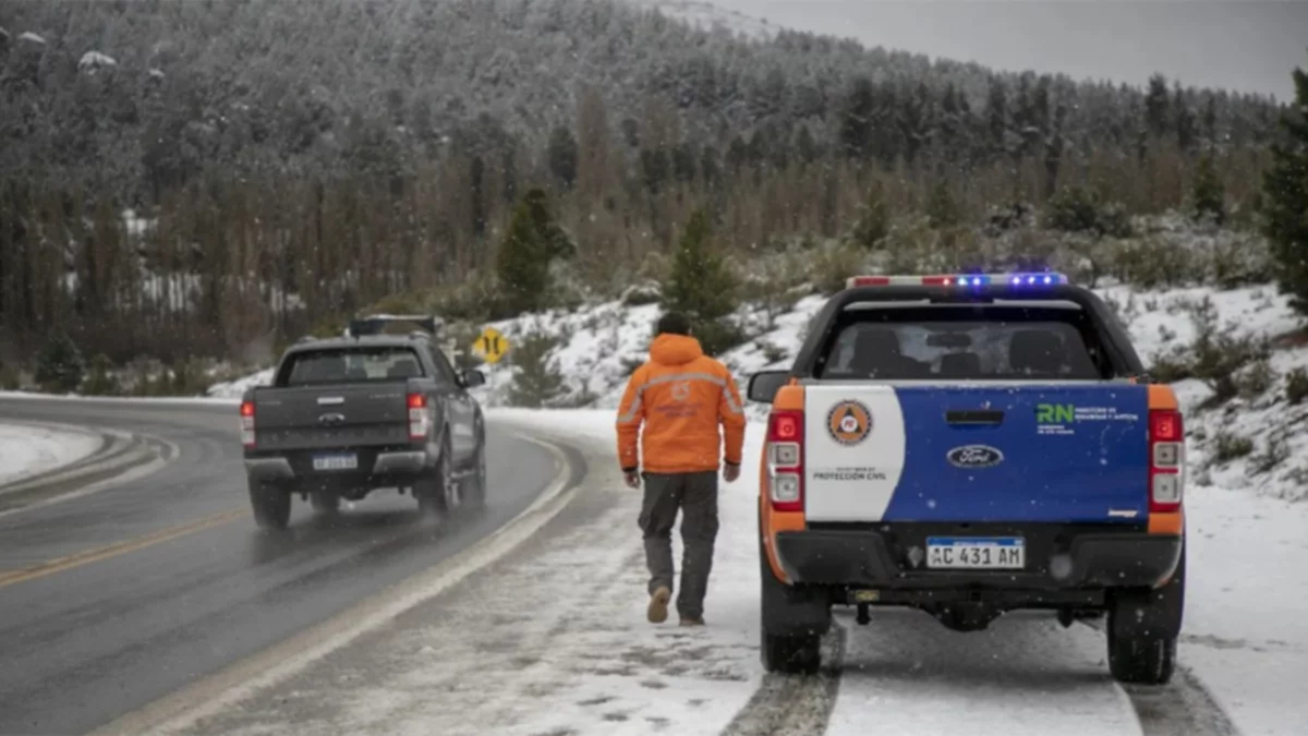 El hielo complica el tránsito entre Bariloche y El Bolsón