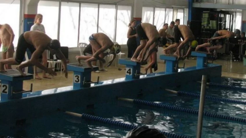 Con clubes neuquinos, se disputa el nacional de natación