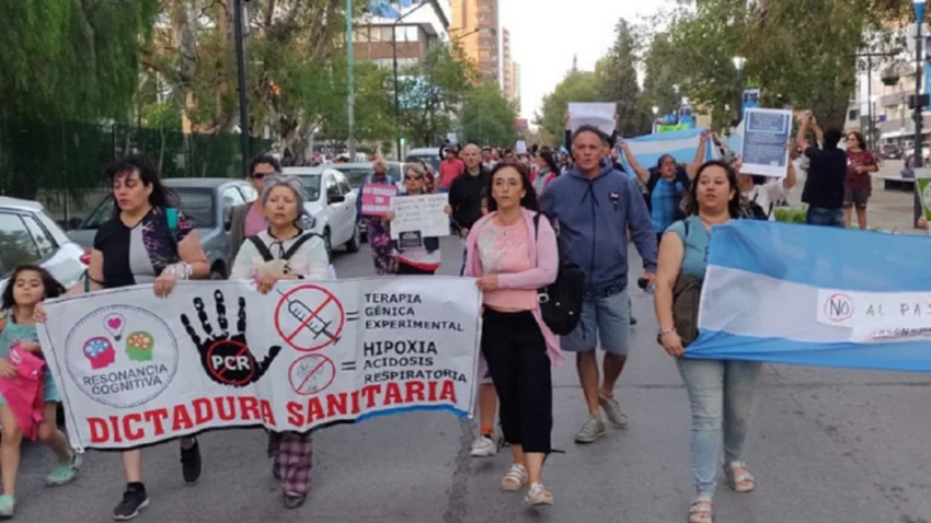Volvieron a rechazar una denuncia penal de antivacunas