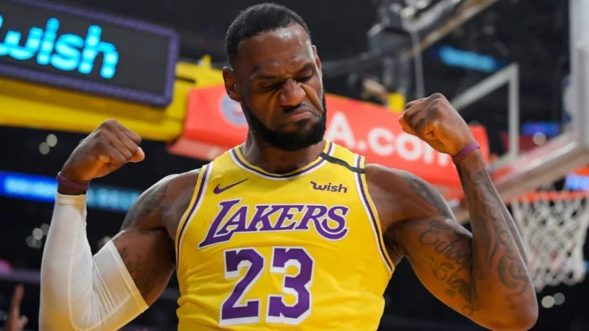 LeBron James, el primer billonario activo de la NBA