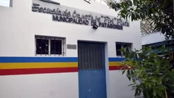 Escuela de canotaje con el nombre de un abusador