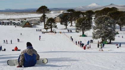 Quieren reactivar el complejo Primeros Pinos para este invierno