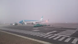 Por la niebla se desviaron vuelos que debían llegar a Neuquén