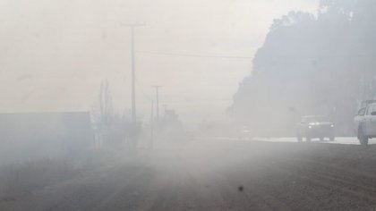 Menores prendieron fuego un baldío y taparon la Ruta 7 de humo