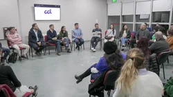 El primer empleo de los jóvenes, en la agenda de Koopmann