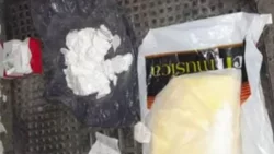 Se durmió con medio kilo de merca y un revólver