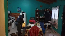 Allanamientos y dos detenidos en Valentina Sur
