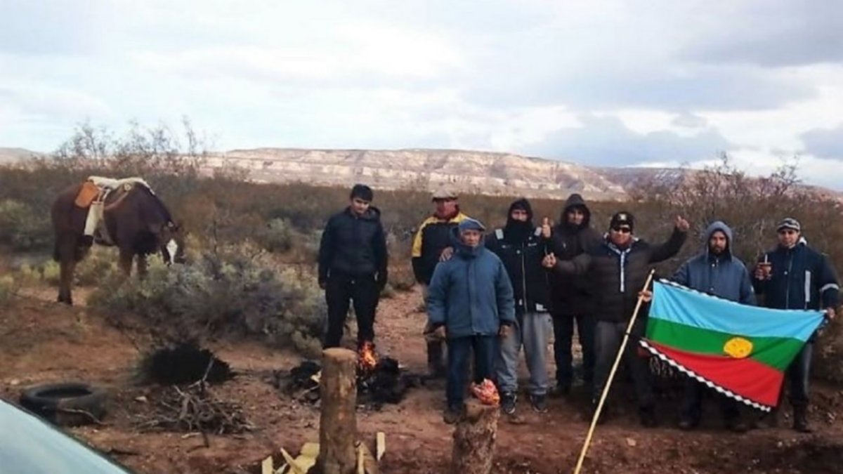 Convocan a mediación a comunidad mapuche y a una petrolera