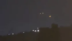 VIDEO: Impactantes avistamientos OVNI; ¡Invadieron todo el cielo!