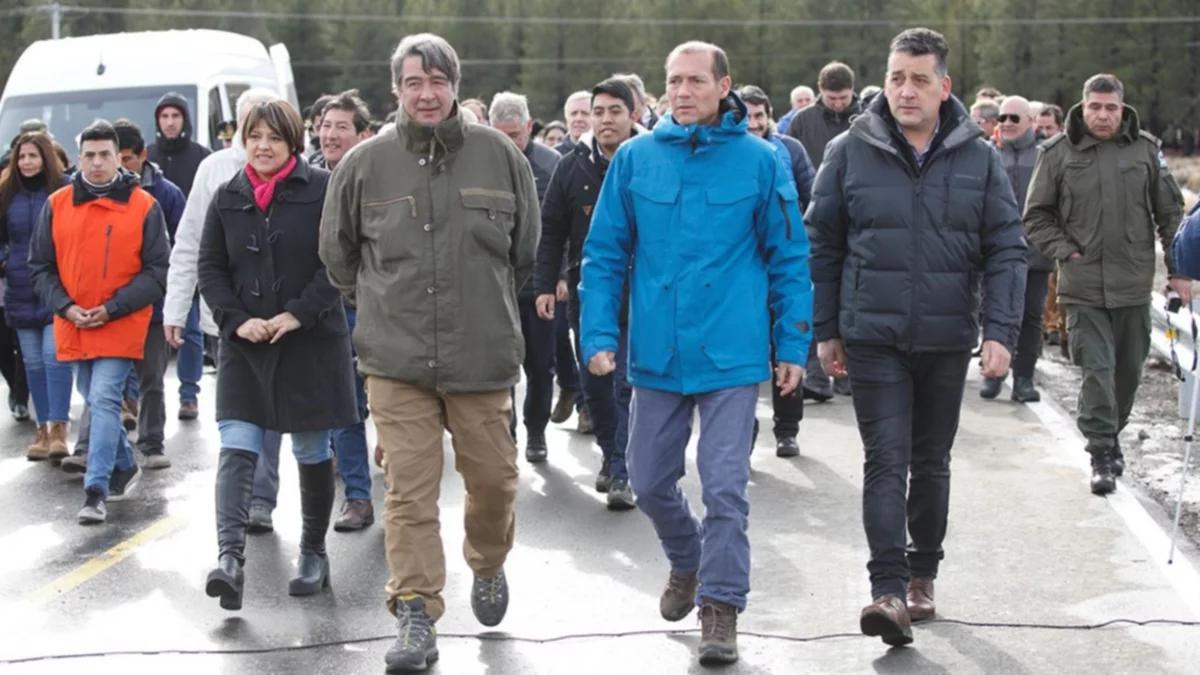 Está listo el puente que une a Neuquén a través del río Malleo
