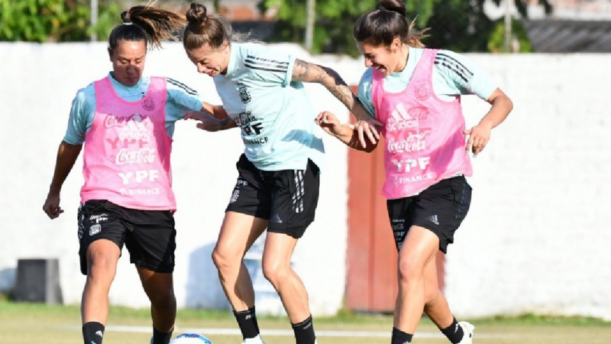 Argentina debuta mañana contra Brasil y estrena casaca