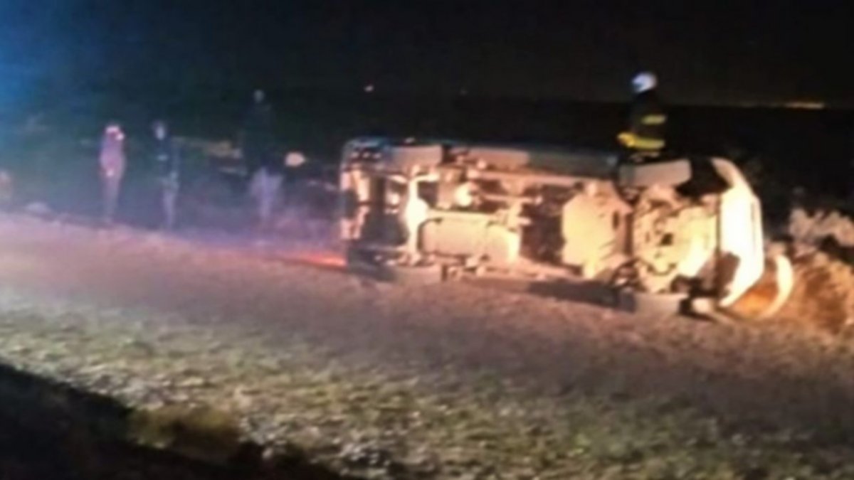 Volcó una camioneta petrolera en las bardas de Allen