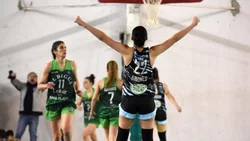 Las chicas de Cente son campeonas del Integración