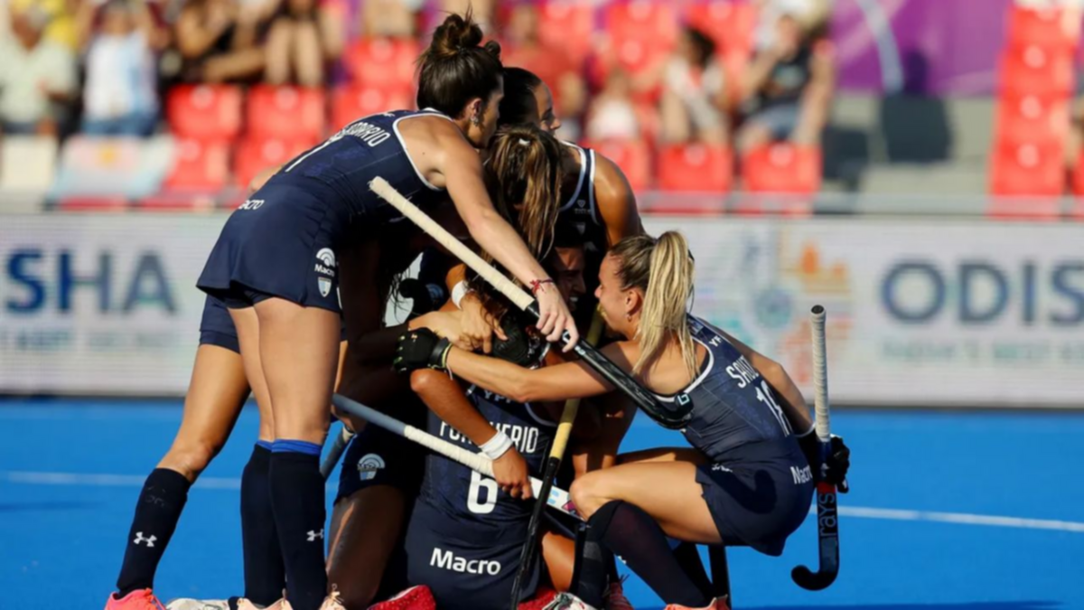 Las Leonas buscan el pase a la final