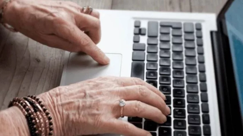 Crédito barato del Nación: una compu para el abuelo o la abuela