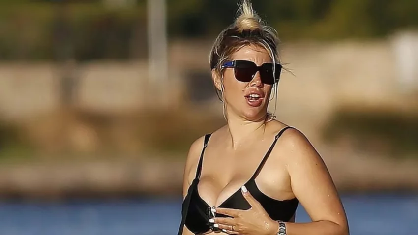 FOTOS: el topless de Wanda Nara en las playas de Ibiza