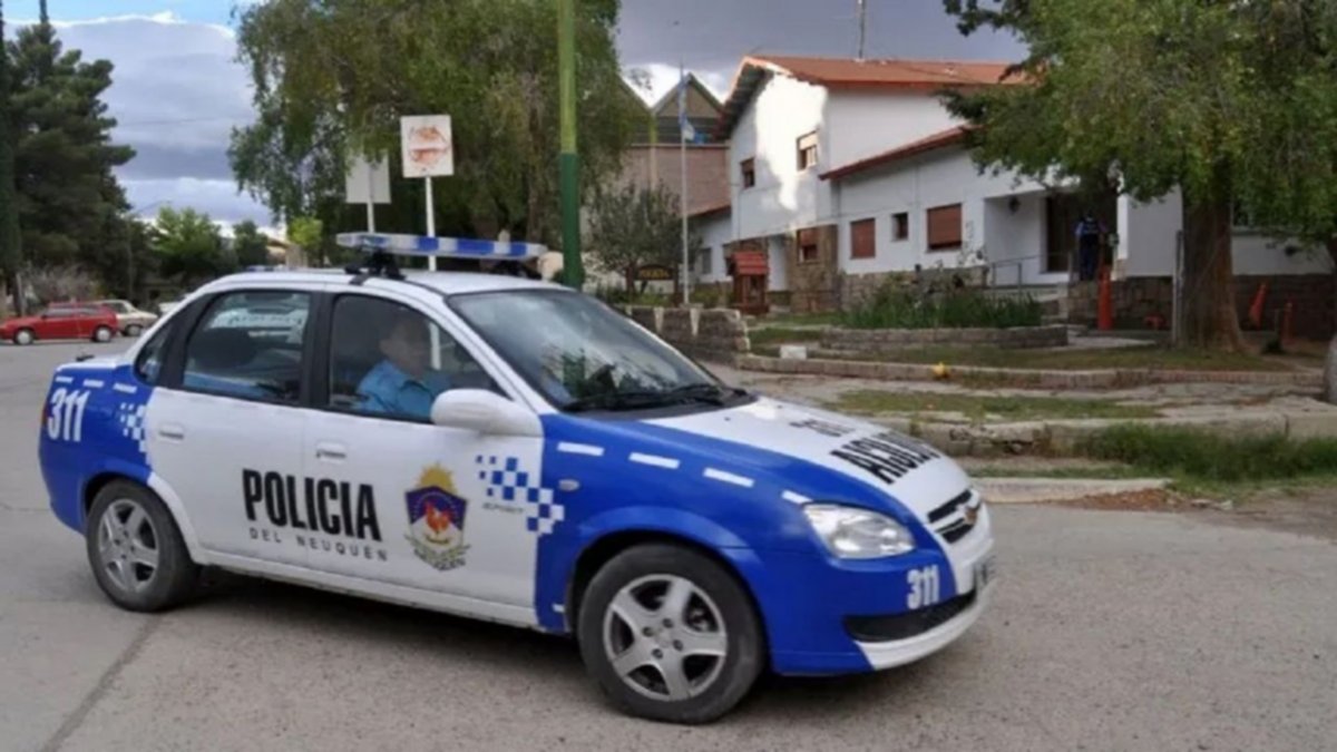 Mujer policía denunció que un oficial principal la violó