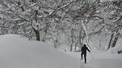 Las nevadas ayudan, pero todavía no alcanzan