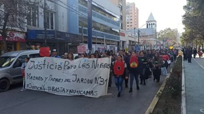 Maestro abusador: padres piden que secuestren su computadora