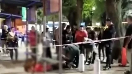 Una mujer murió tras quedar en medio de una balacera