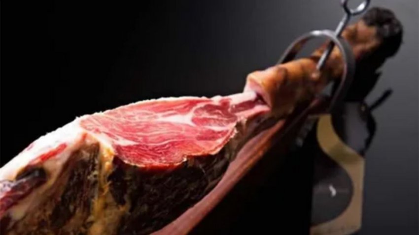 Neuquinos huyeron del control sanitario con una pata de jamón