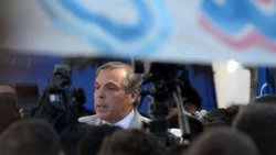 El MPN Azul proyecta más allá de Koopmann