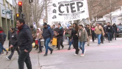 Centro neuquino: organizaciones sociales cortaron el tránsito