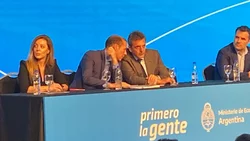 Acompañado de Gutiérrez, Massa anunció nuevas medidas