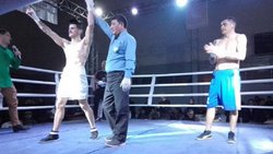 El “Áspero” Godoy noqueó y aspira al título