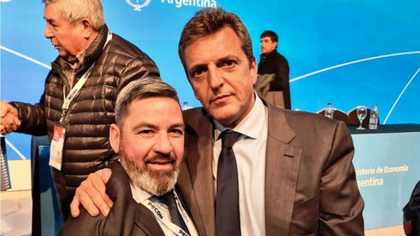 Las fotos y las preocupaciones de un diputado