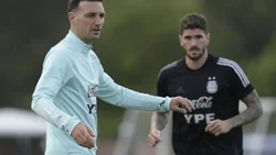El reto de Scaloni a dos de sus figuras en la selección