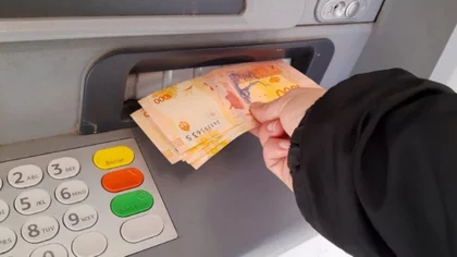 El Gobierno anunció cuándo comenzará el pago de haberes a estatales