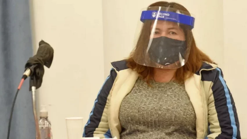 Sara seguirá presa por torturar y matar al abuelito Roque en Plottier