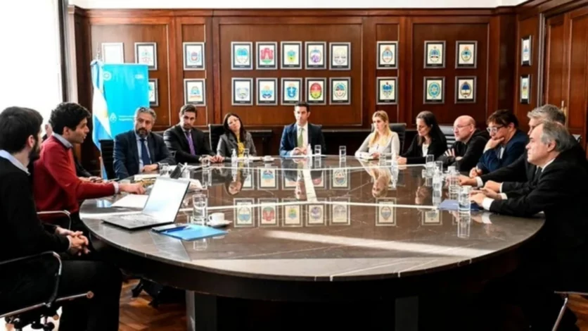 El gobierno atendió a kiosqueros ¡por las figuritas del mundial!
