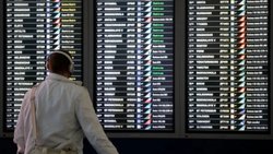 Fuerte aumento de demanda de vuelos para salir de Rusia
