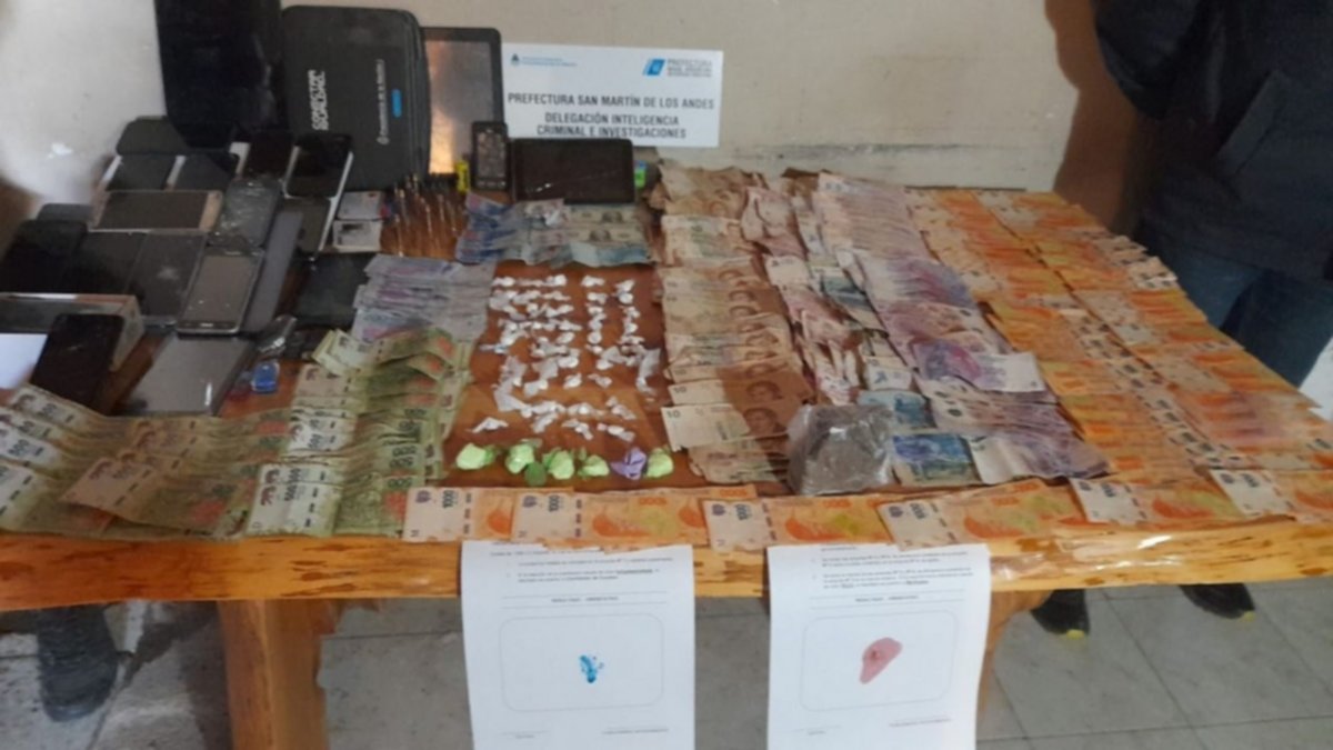 Los allanaban y ocultaron droga en los genitales de niños