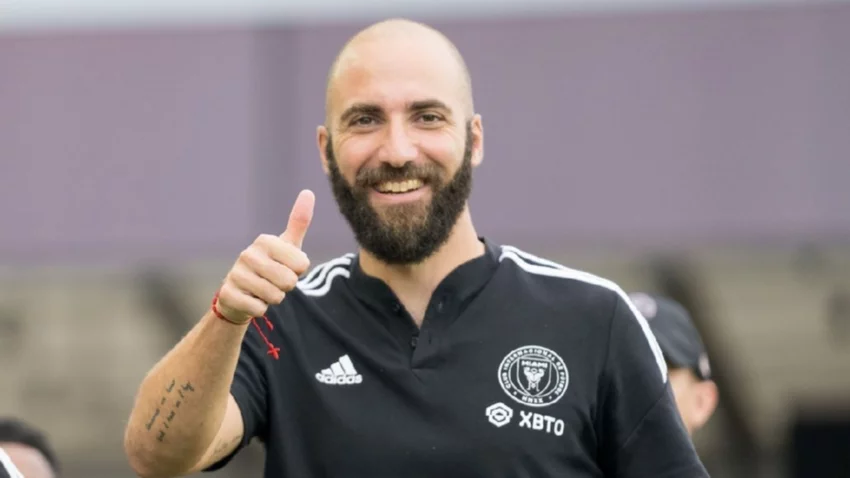¡Sorpresa! Se retira del fútbol Gonzalo Higuaín