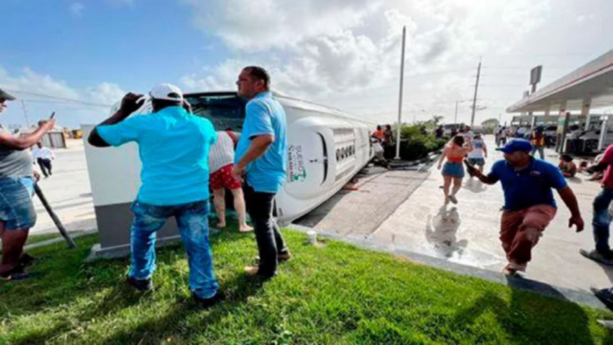 Volcó un colectivo en Punta Cana y murió una argentina