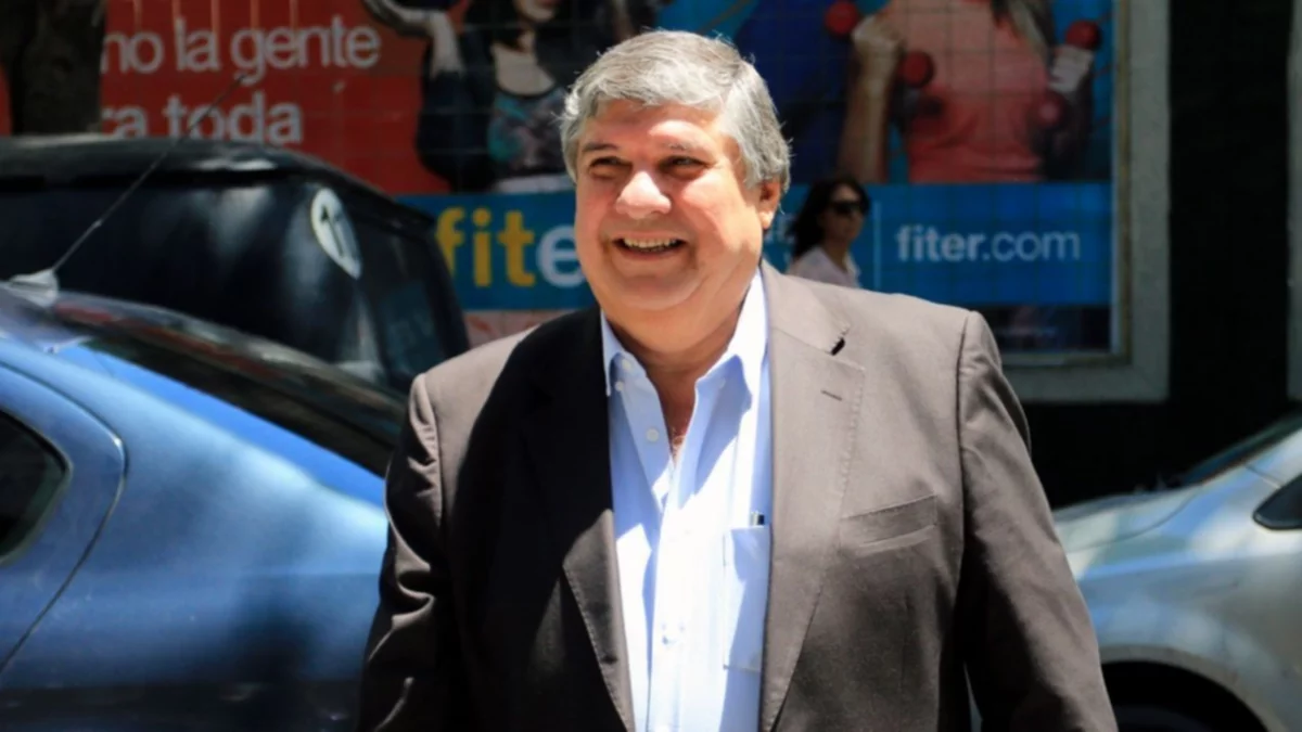 Internaron de urgencia al senador José Mayans