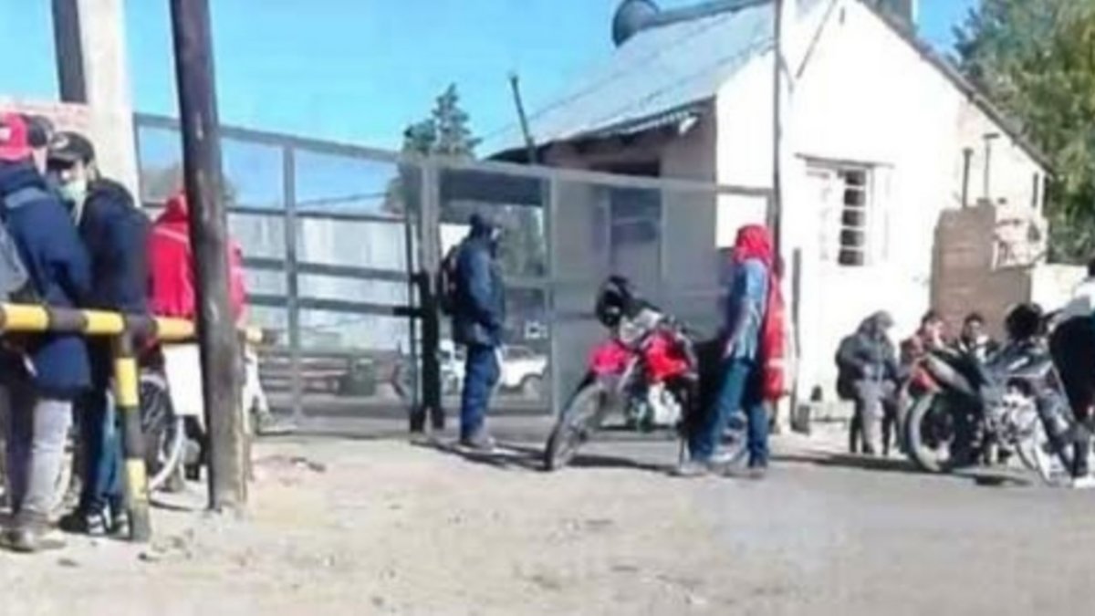 Destacan triunfo obrero frente a municipio “negrero”
