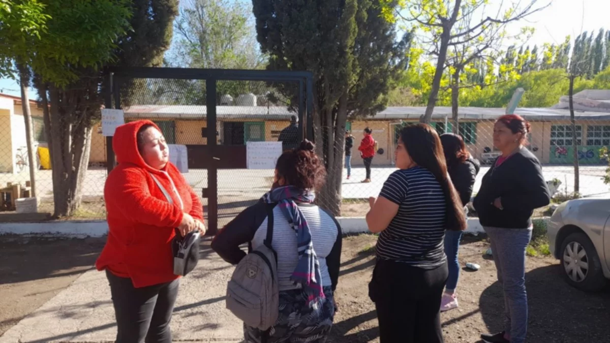 Allen: tomaron una escuela por la cantidad de casos de bullying