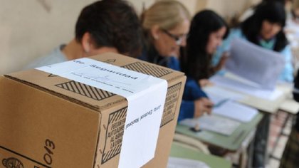 Las elecciones municipales podrían adelantarse a las provinciales