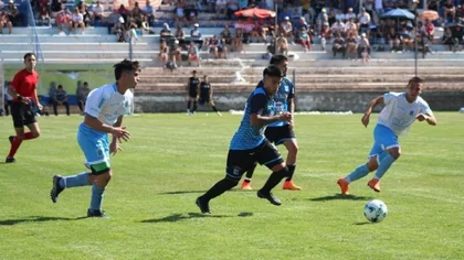 Centenario y Rincón debutaron con triunfos en el Regional