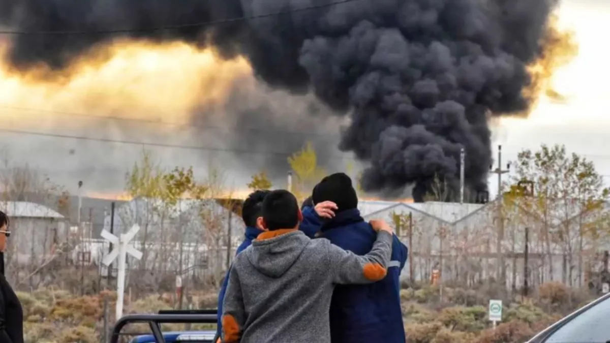 Explosión en la refinería: familiares de las victimas piden inhabilitar la empresa